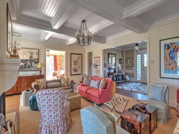 Gorgeous Hamptons Vacation Home with Private Pool Sleeps 12