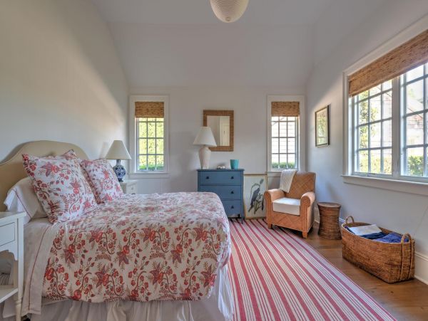 Gorgeous Hamptons Vacation Home with Private Pool Sleeps 12