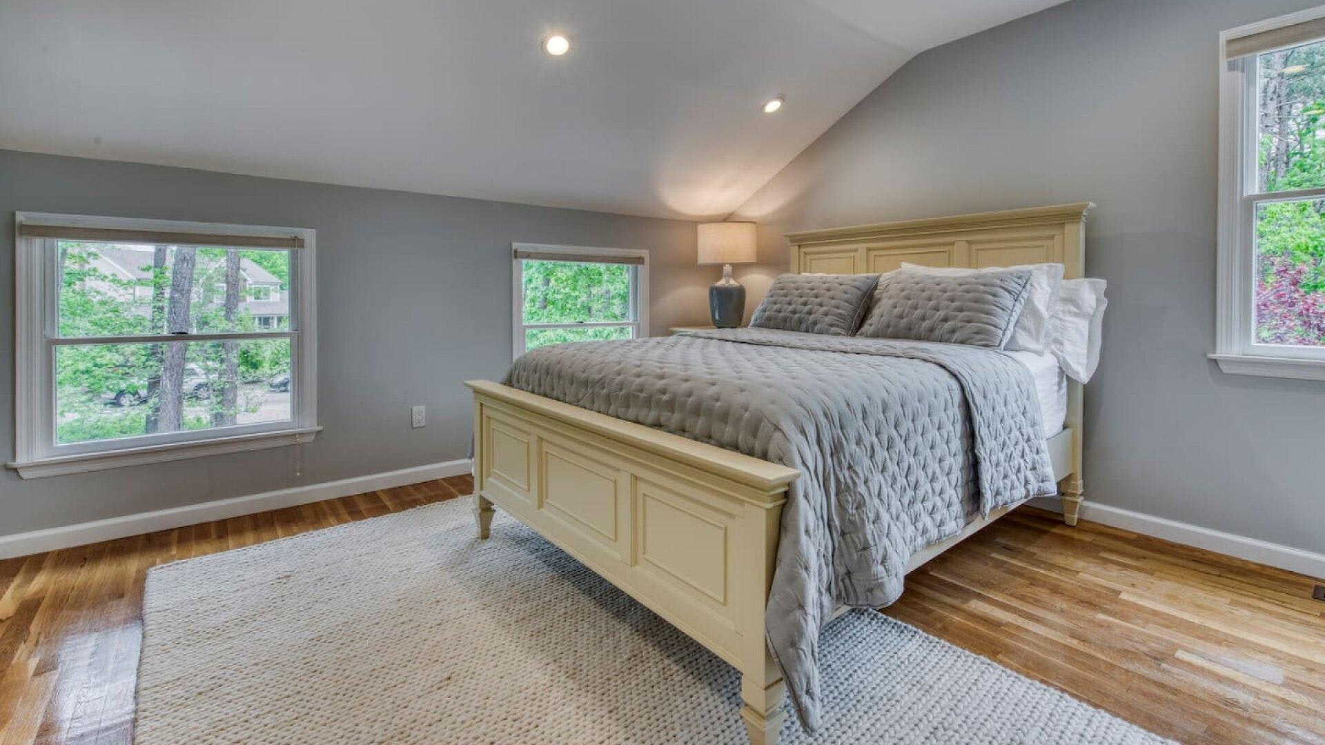 Beautiful Hamptons Vacation Rental with Private Pool