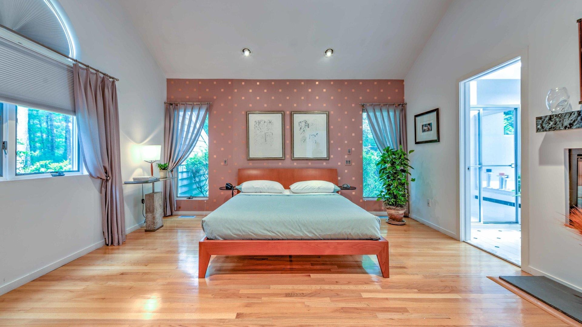 East Hampton Vacation Home Four Bedroom with Pool