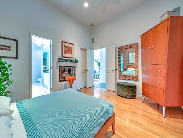 East Hampton Vacation Home Four Bedroom with Pool