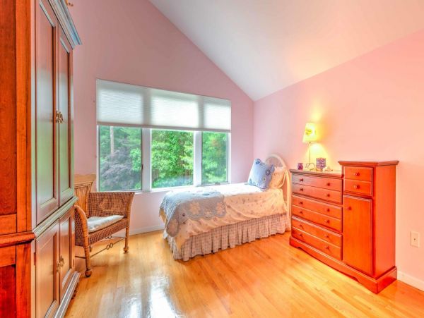 East Hampton Vacation Home Four Bedroom with Pool