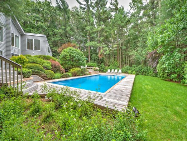 East Hampton Vacation Home Four Bedroom with Pool