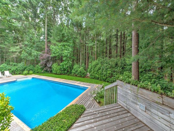 East Hampton Vacation Home Four Bedroom with Pool