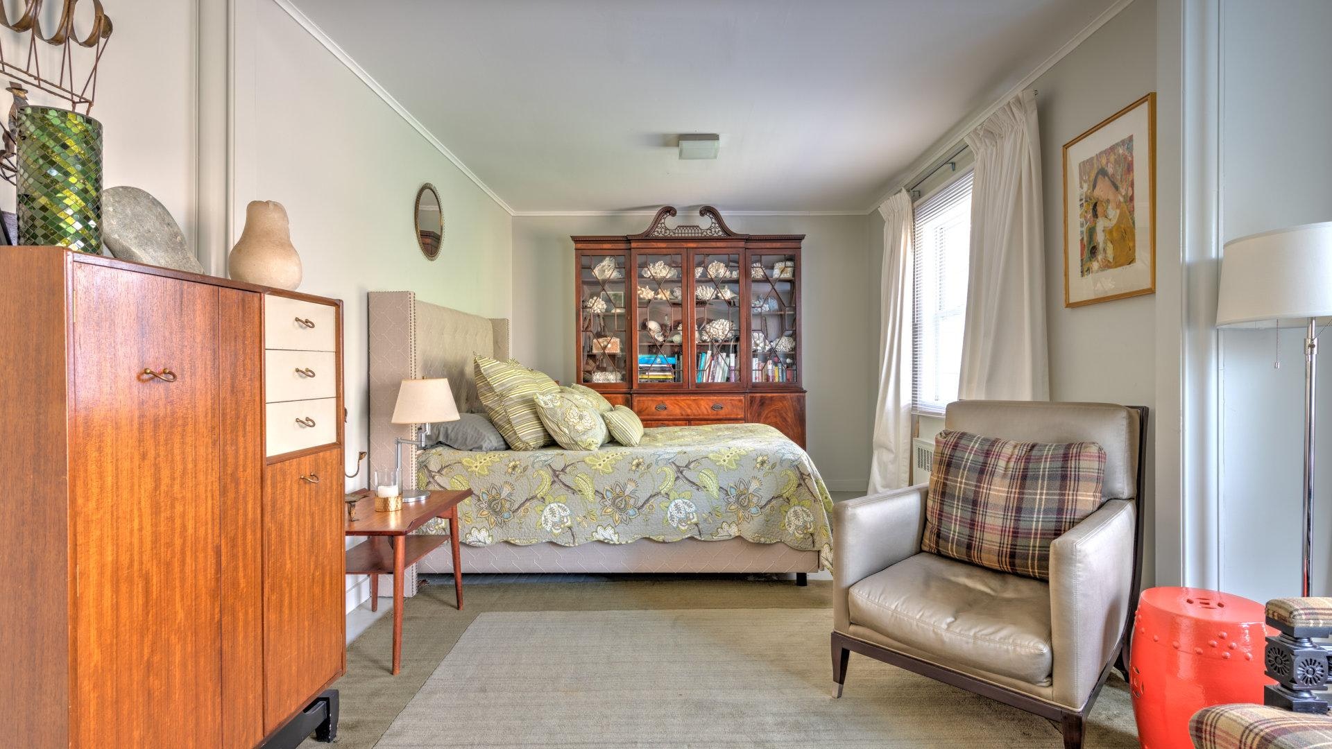 Bridgehampton Vacation Home with Pool Four Bedroom