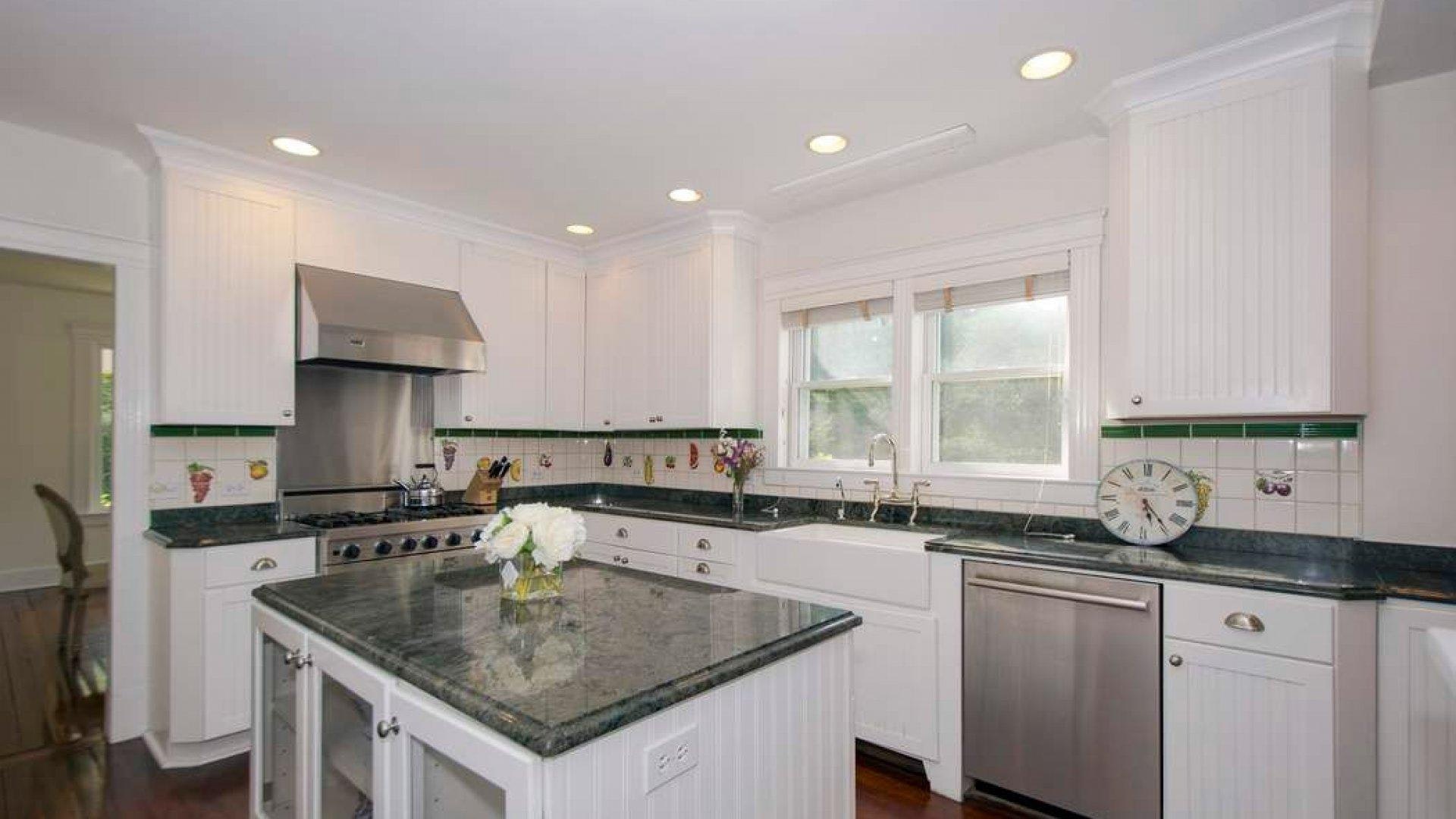 Hamptons Home 999858