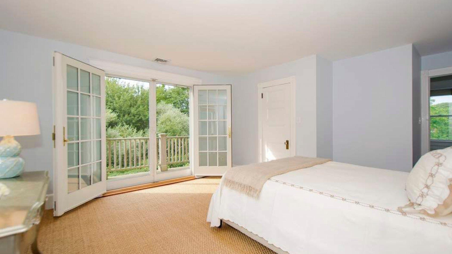 Hamptons Home 999858