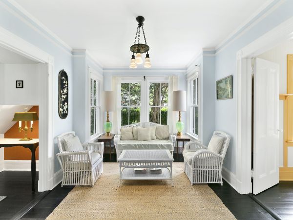 Beautiful Hamptons Vacation Home Five Bedrooms Sleeps 13