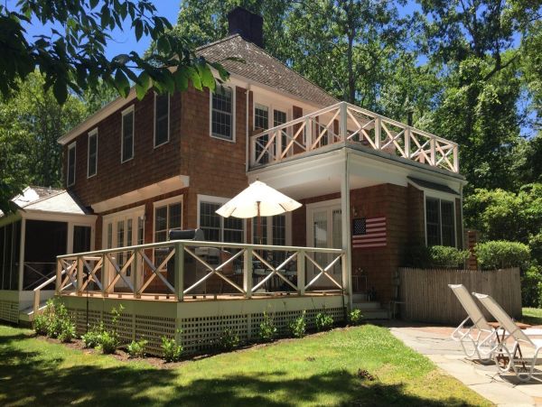 Hamptons Home 999860