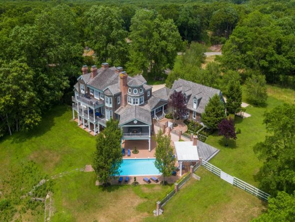 Stunning Hamptons Vacation Home with Private Pool Sleeps 14