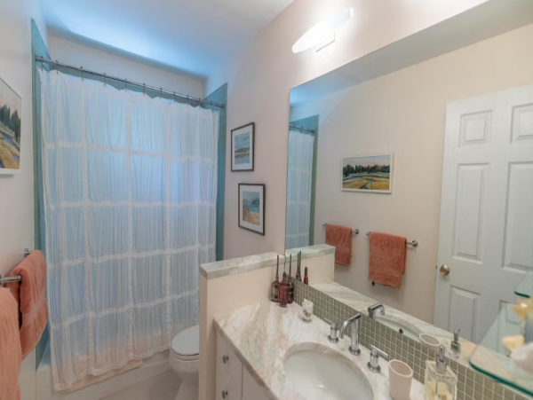 Luxury Sag Harbor Vacation Rental: Exclusive Hideaway