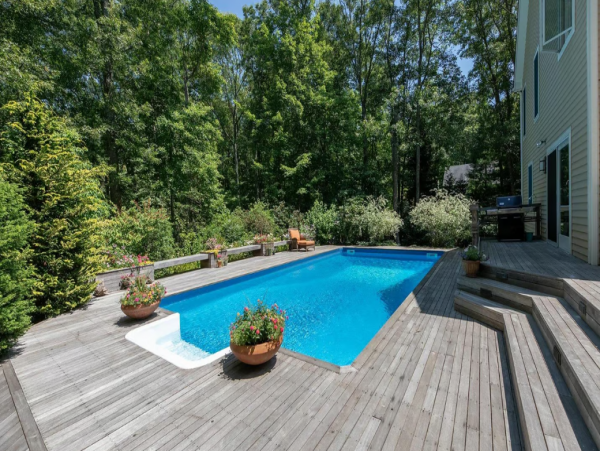 Luxury Sag Harbor Vacation Rental: Exclusive Hideaway