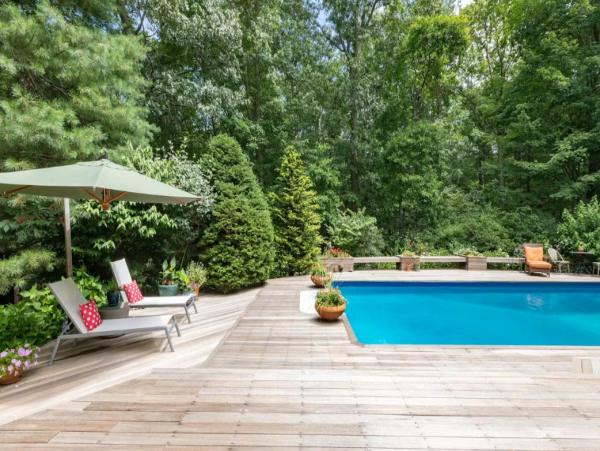 Luxury Sag Harbor Vacation Rental: Exclusive Hideaway