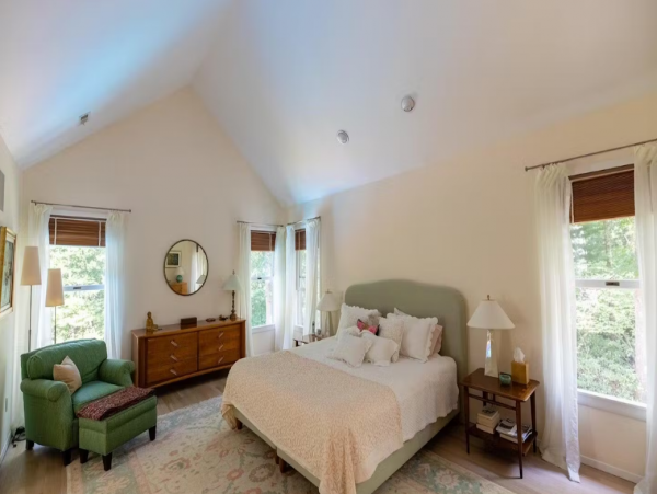 Luxury Sag Harbor Vacation Rental: Exclusive Hideaway