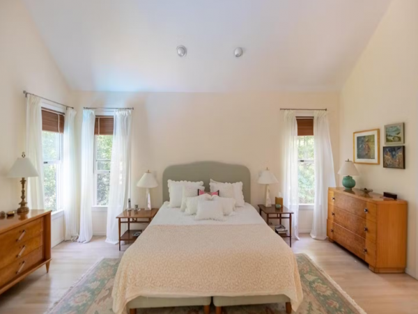 Luxury Sag Harbor Vacation Rental: Exclusive Hideaway