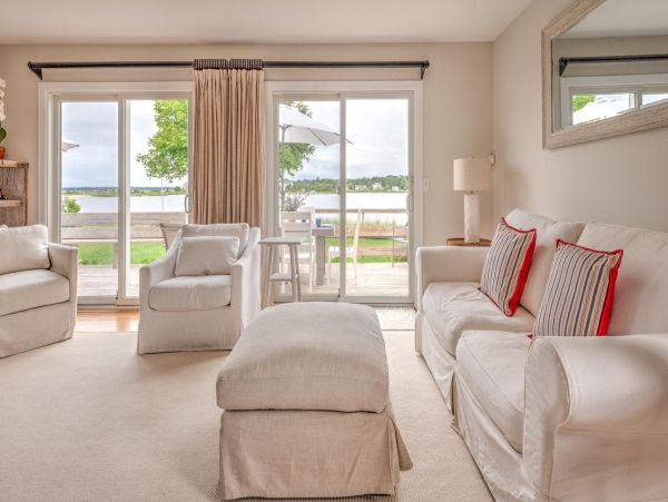 Hamptons Home 999871