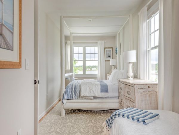 Hamptons Home 999871