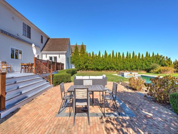 Hamptons Home 999872