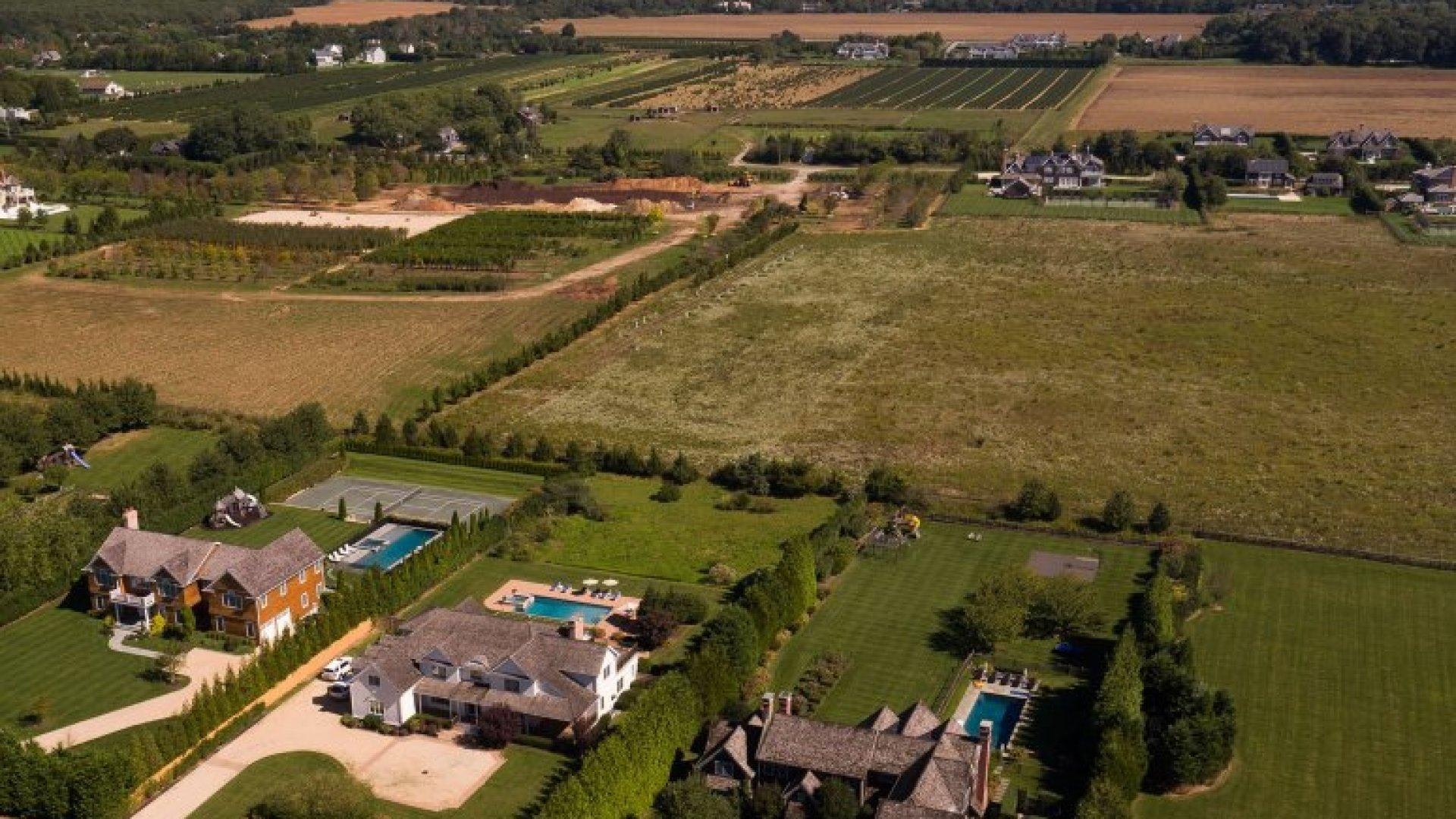 Hamptons Home 999872