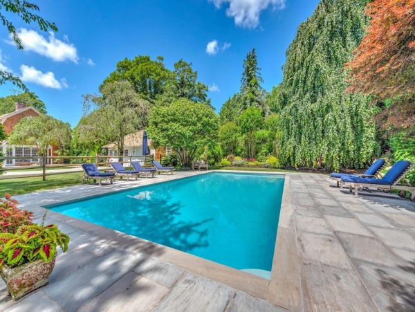 Hamptons Home 999875