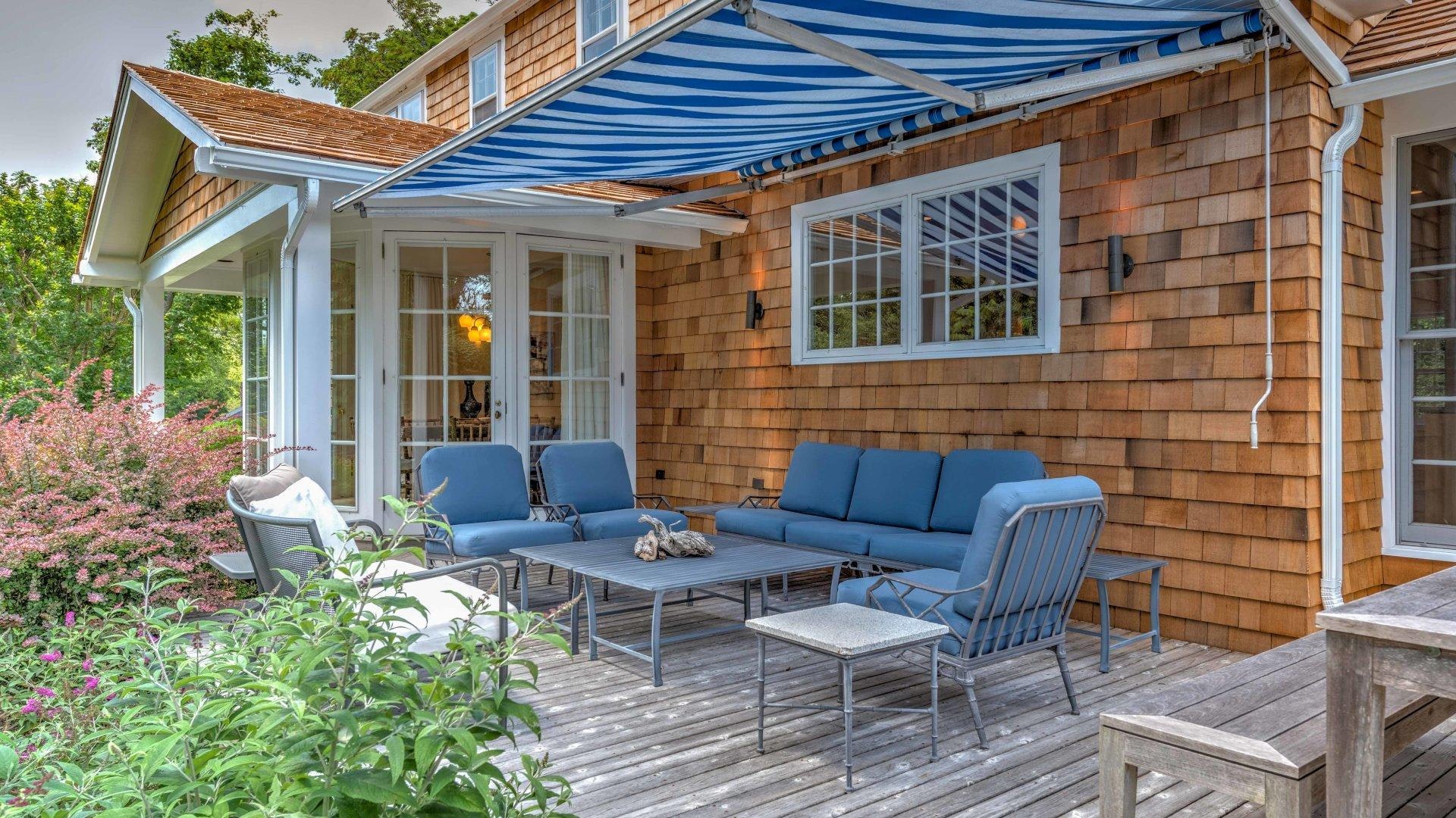 Hamptons Home 999875