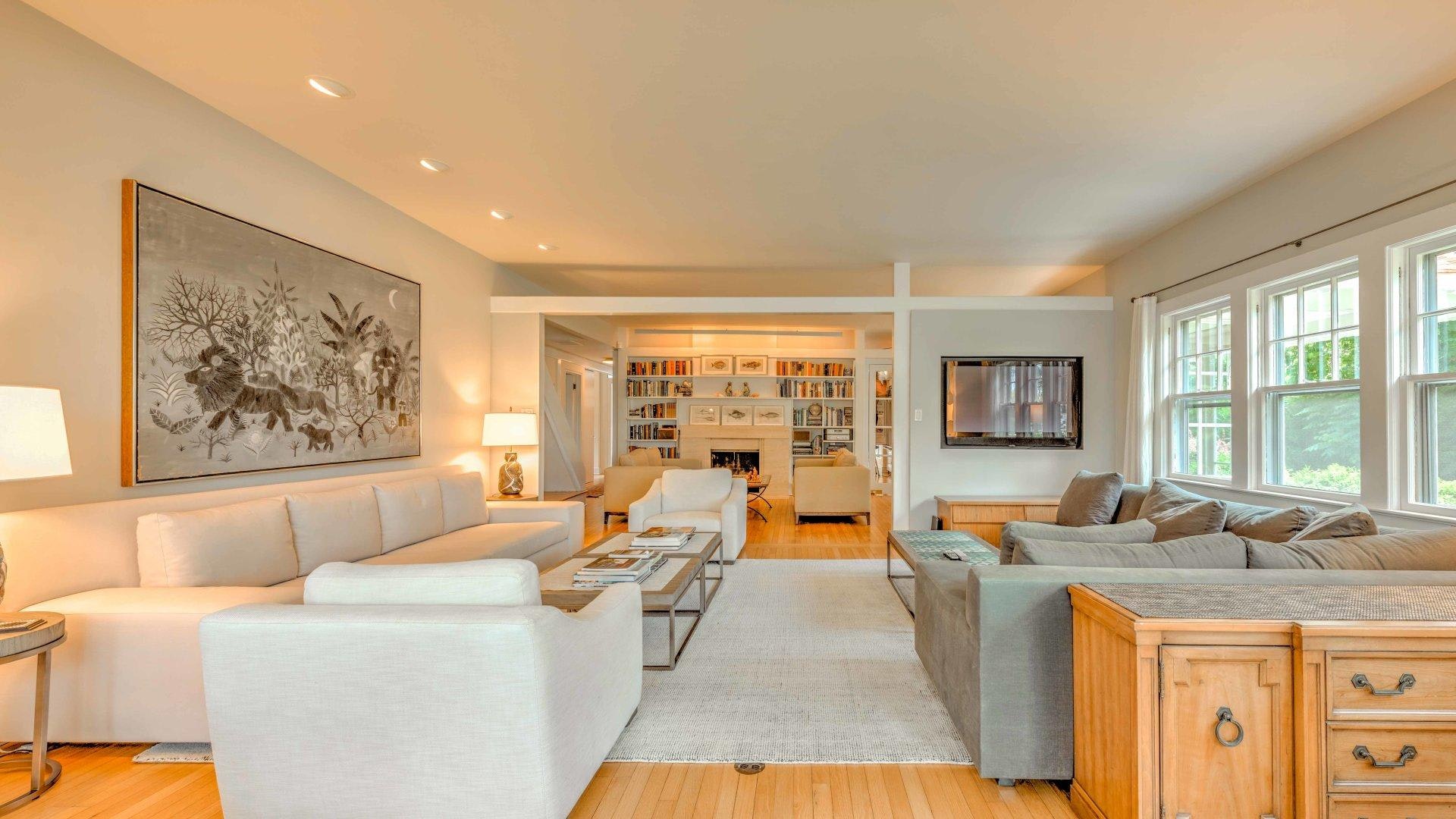 Hamptons Home 999875