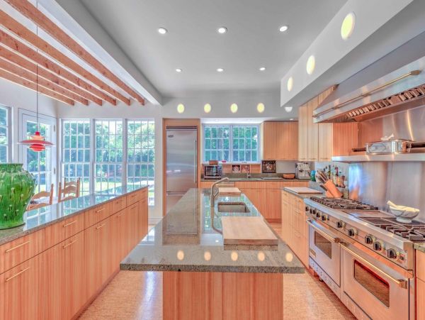 Hamptons Home 999875