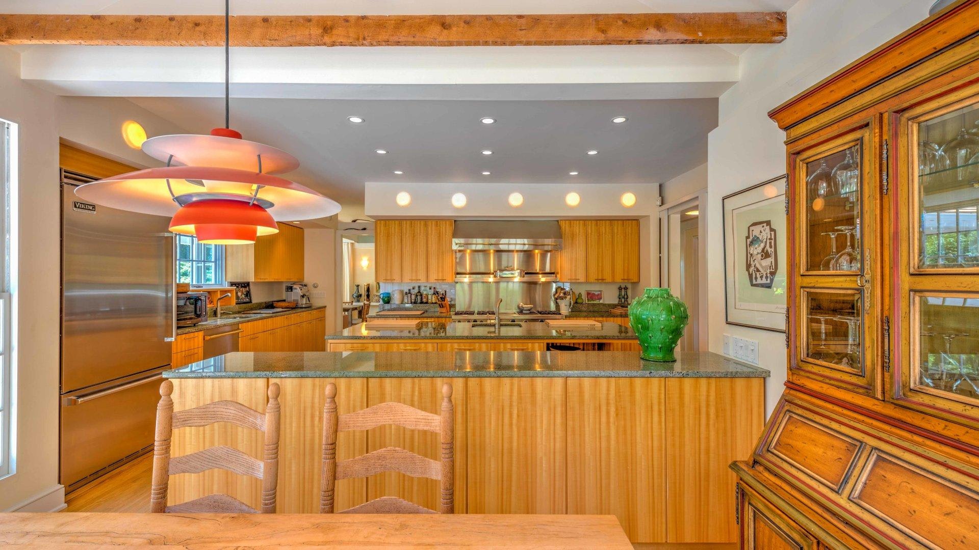 Hamptons Home 999875