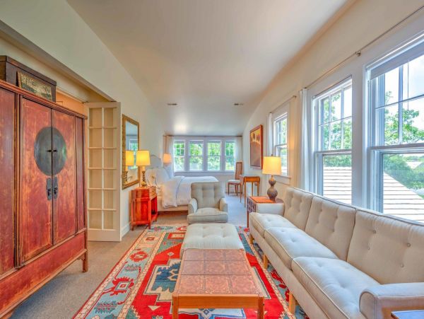 Hamptons Home 999875
