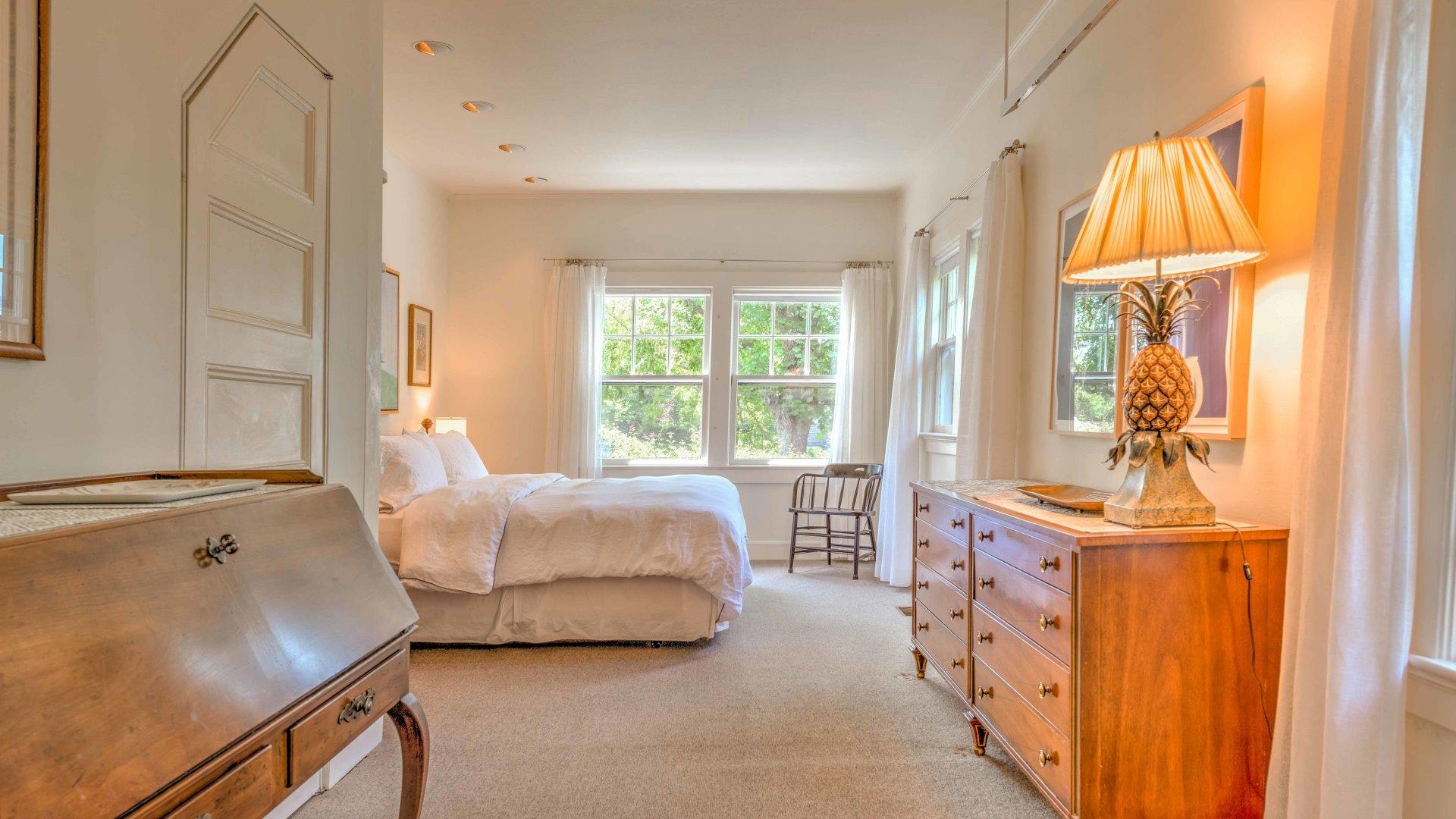 Hamptons Home 999875