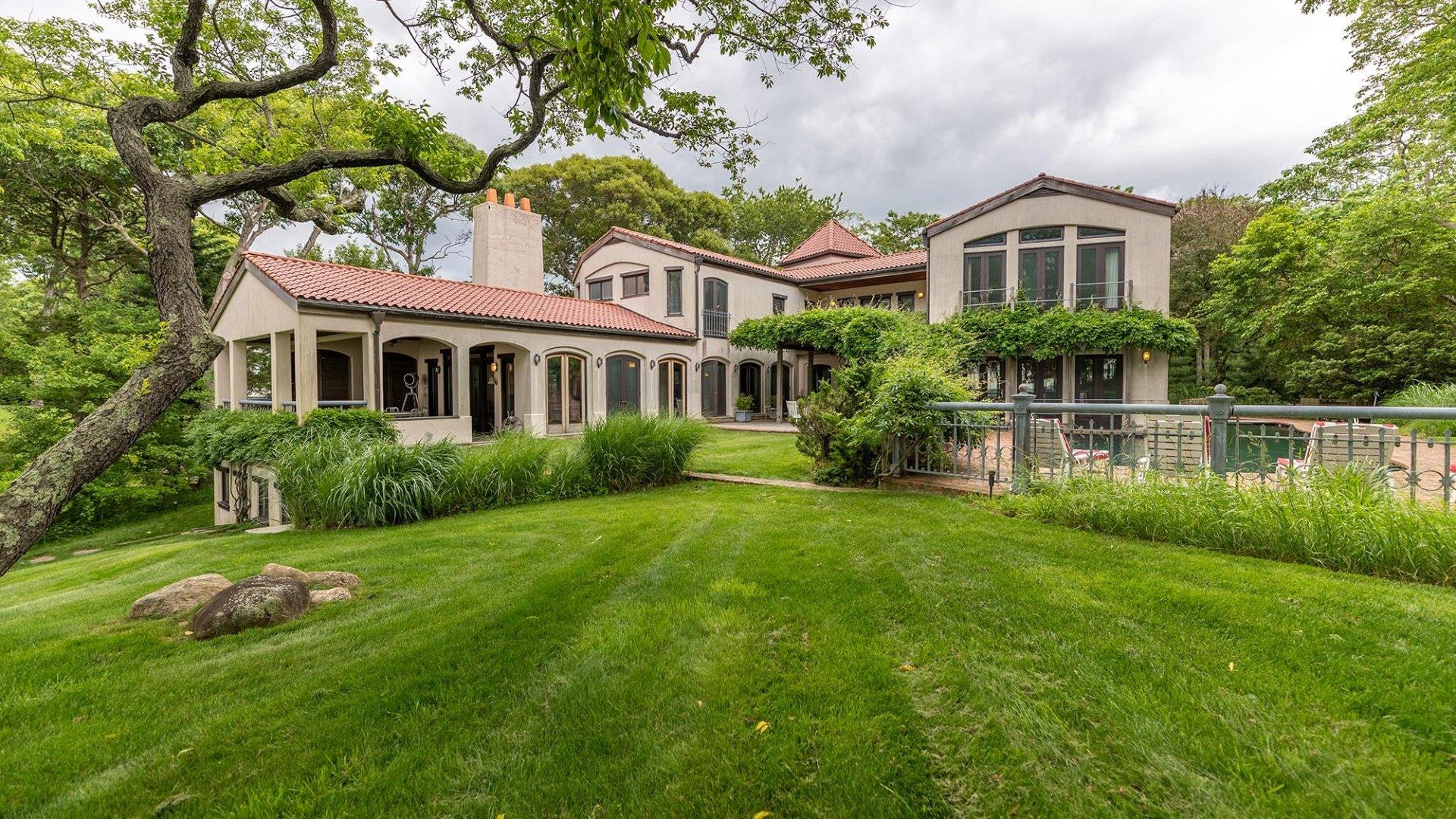 Hamptons Home 999877