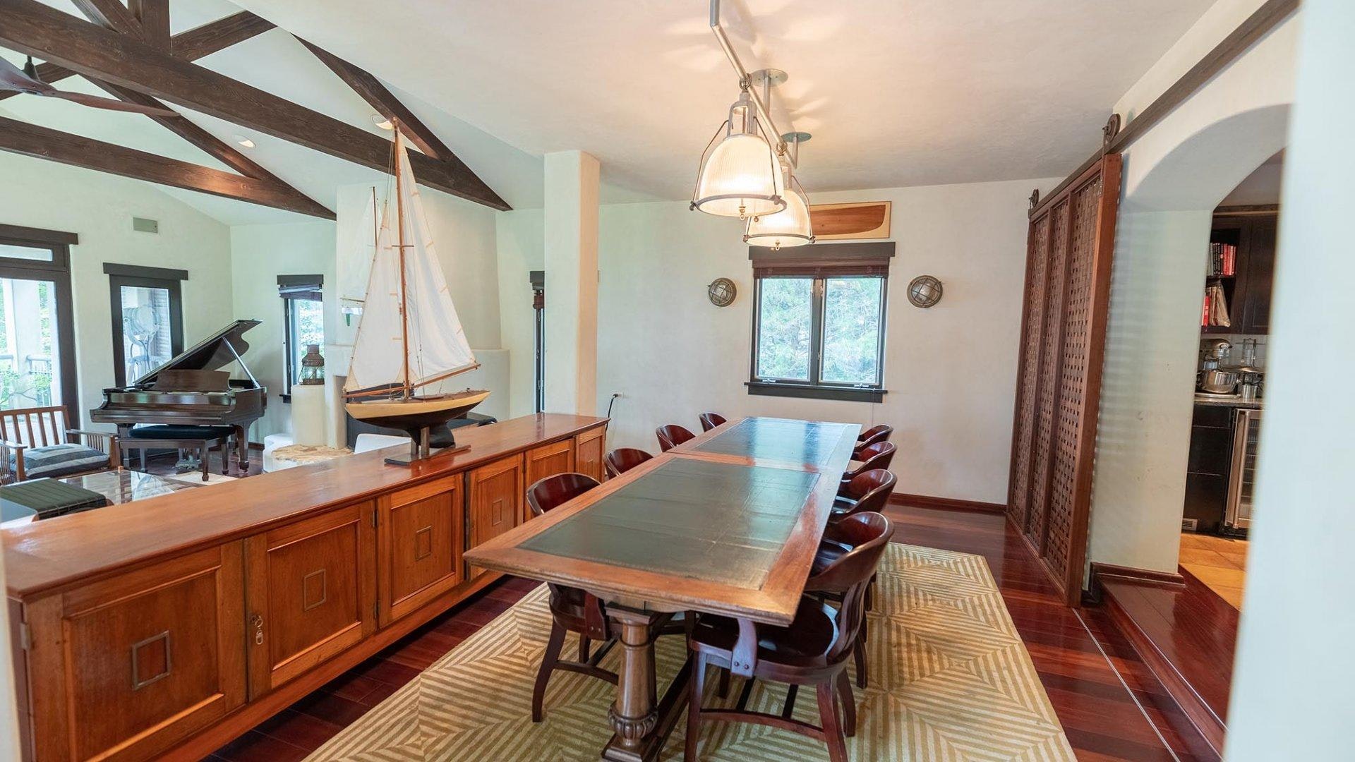 Hamptons Home 999877