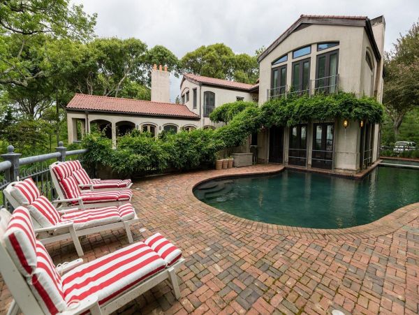 Hamptons Home 999877