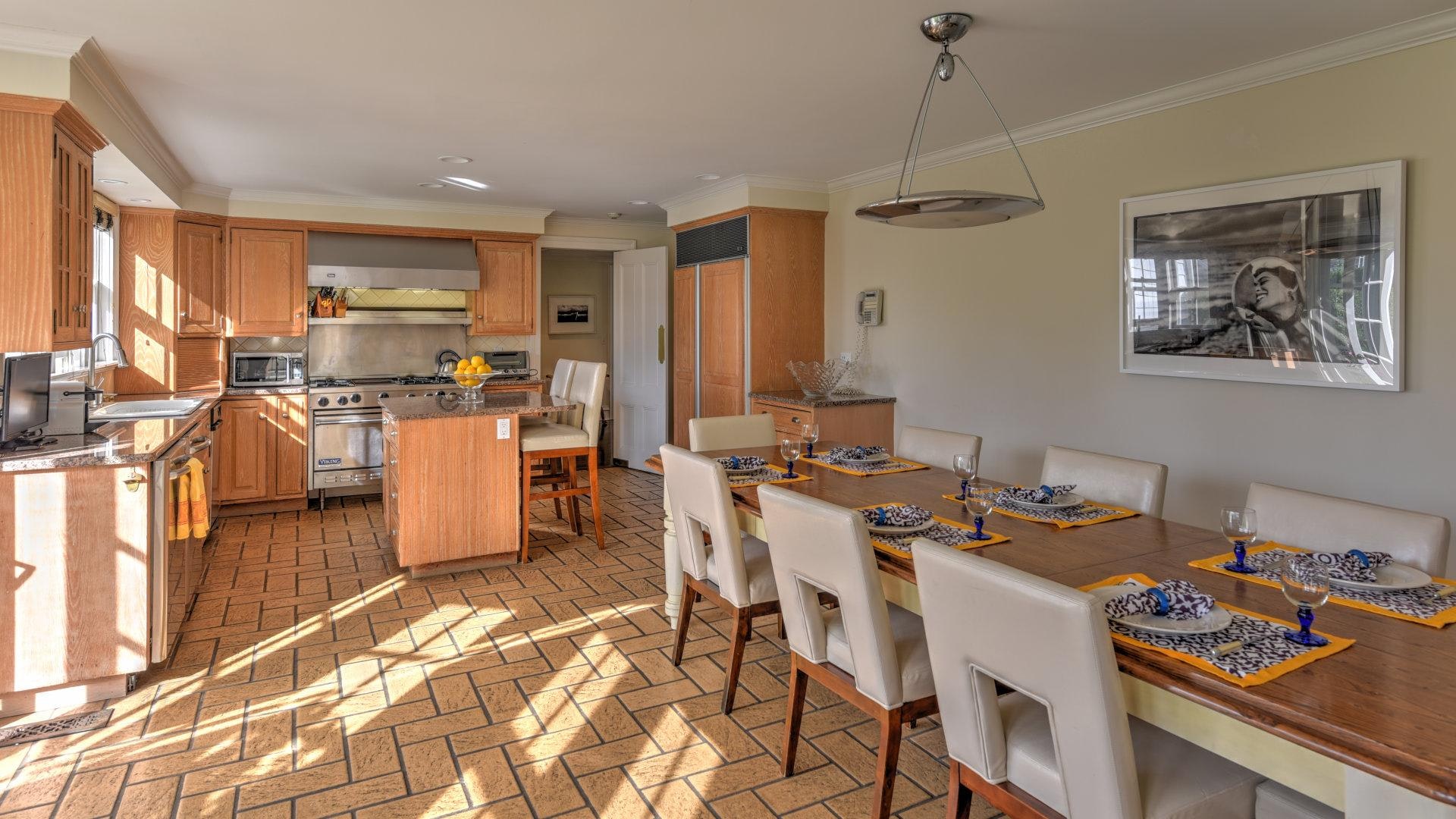 Southampton Vacation Home Six Bedroom with Pool