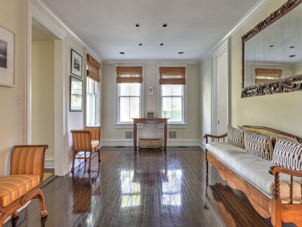 Southampton Vacation Home Six Bedroom with Pool