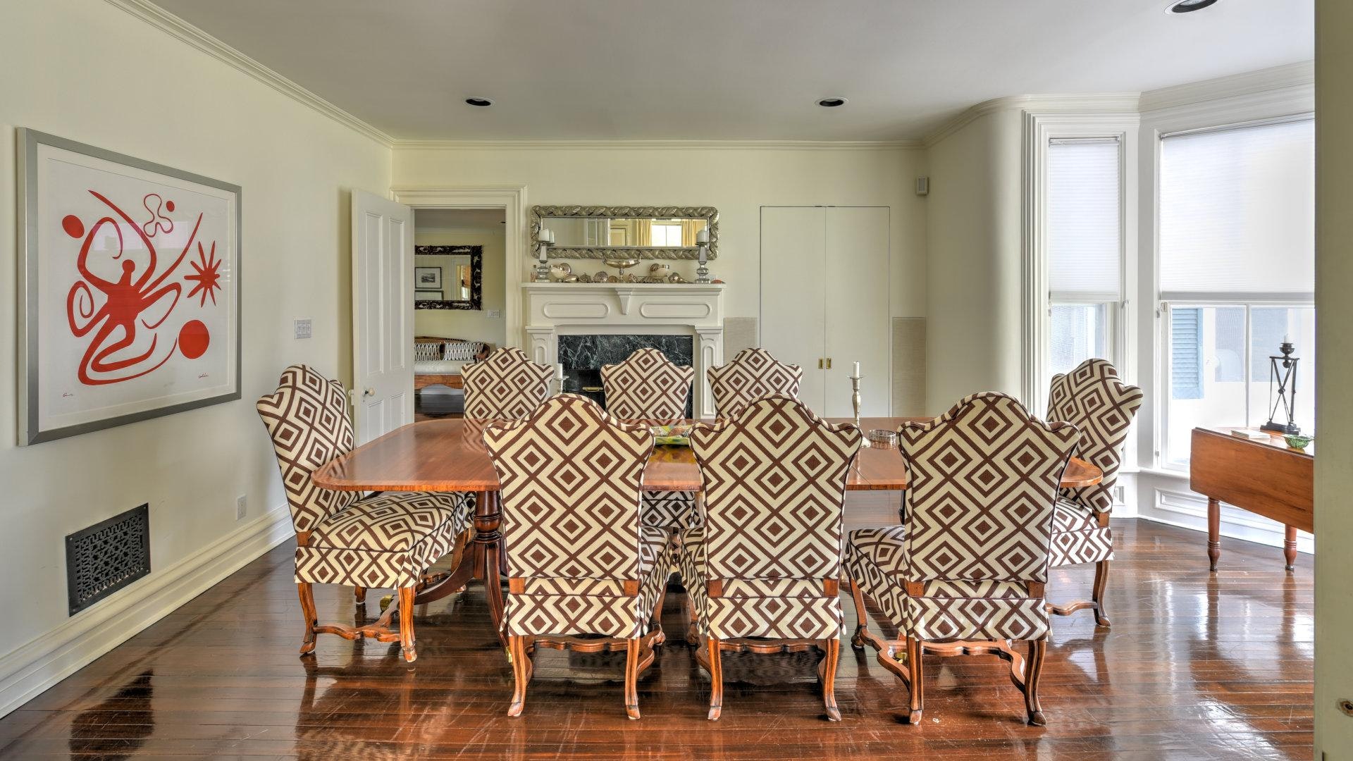 Southampton Vacation Home Six Bedroom with Pool