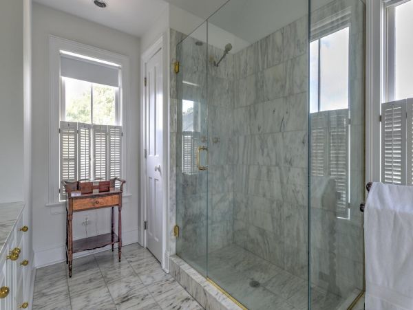 Southampton Vacation Home Six Bedroom with Pool