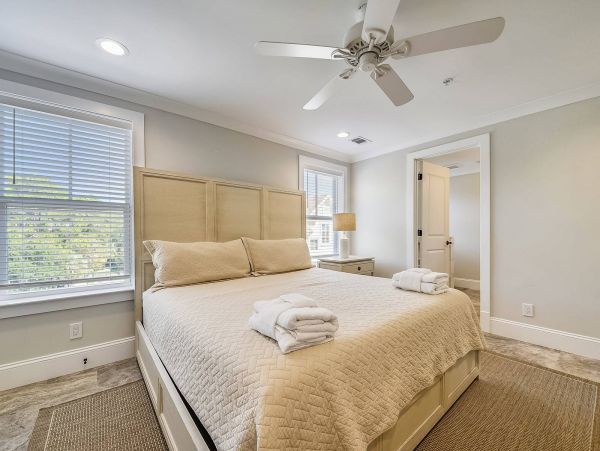 Stunning Vacation Home 2 Blocks from Beach in Hilton Head