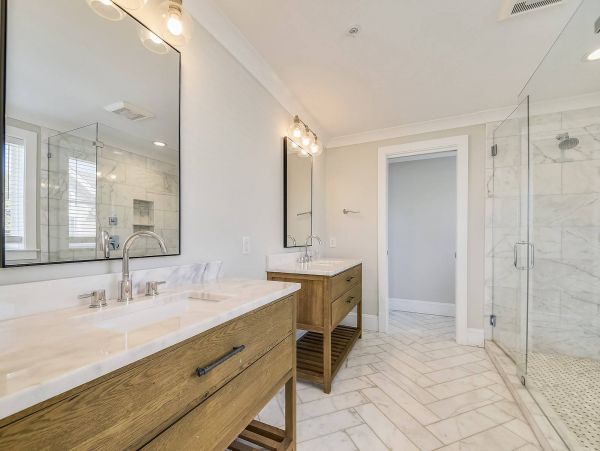Stunning Vacation Home 2 Blocks from Beach in Hilton Head