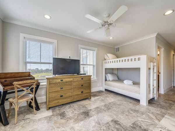 Stunning Vacation Home 2 Blocks from Beach in Hilton Head
