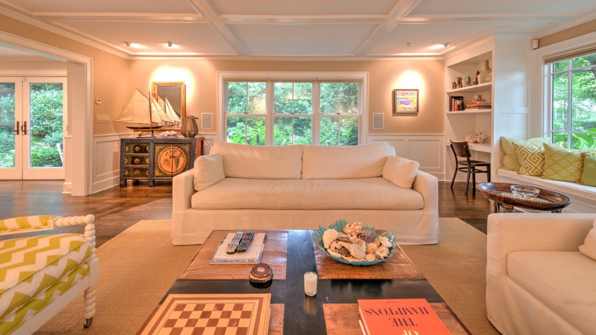 Hamptons Home 999883