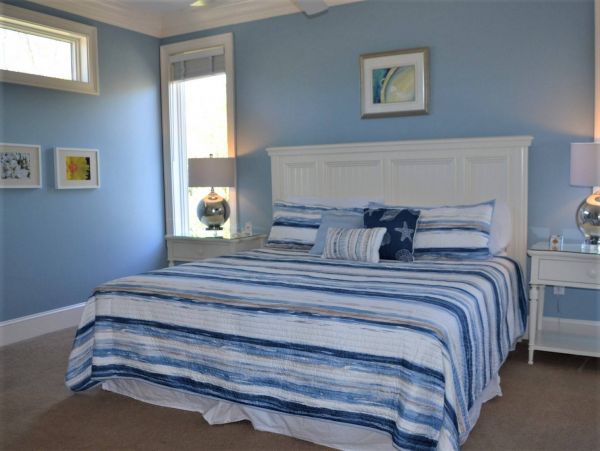 Six Bedroom Rental Home Steps to the Beach in Hilton Head