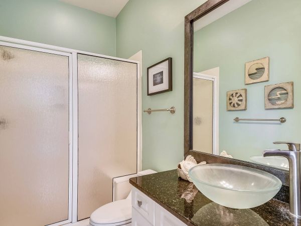 Six Bedroom Rental Home Steps to the Beach in Hilton Head