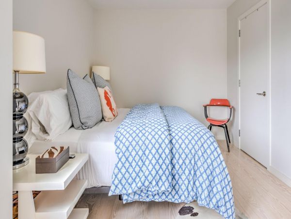 Gorgeous Hamptons Vacation Home with Private Pool Sleeps 15