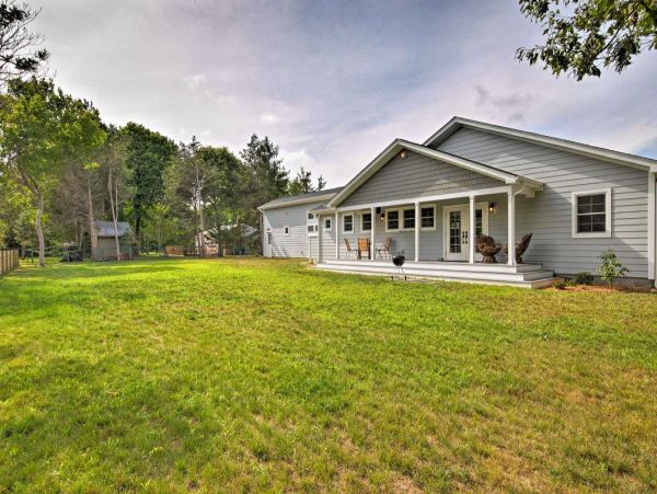 Hamptons Home 999890