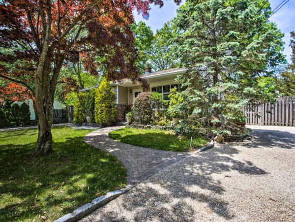 Hamptons Home 999893