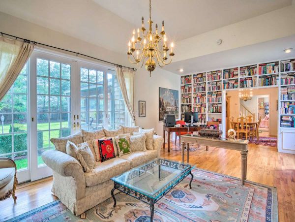 Hamptons Home 999895