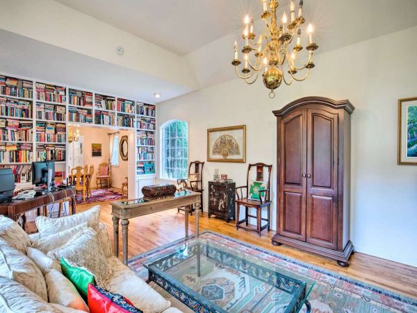 Hamptons Home 999895