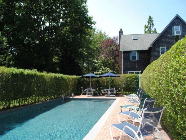 Hamptons Home 999895