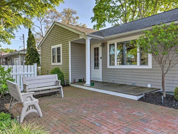 Divine Hamptons Rental Home Away From Home